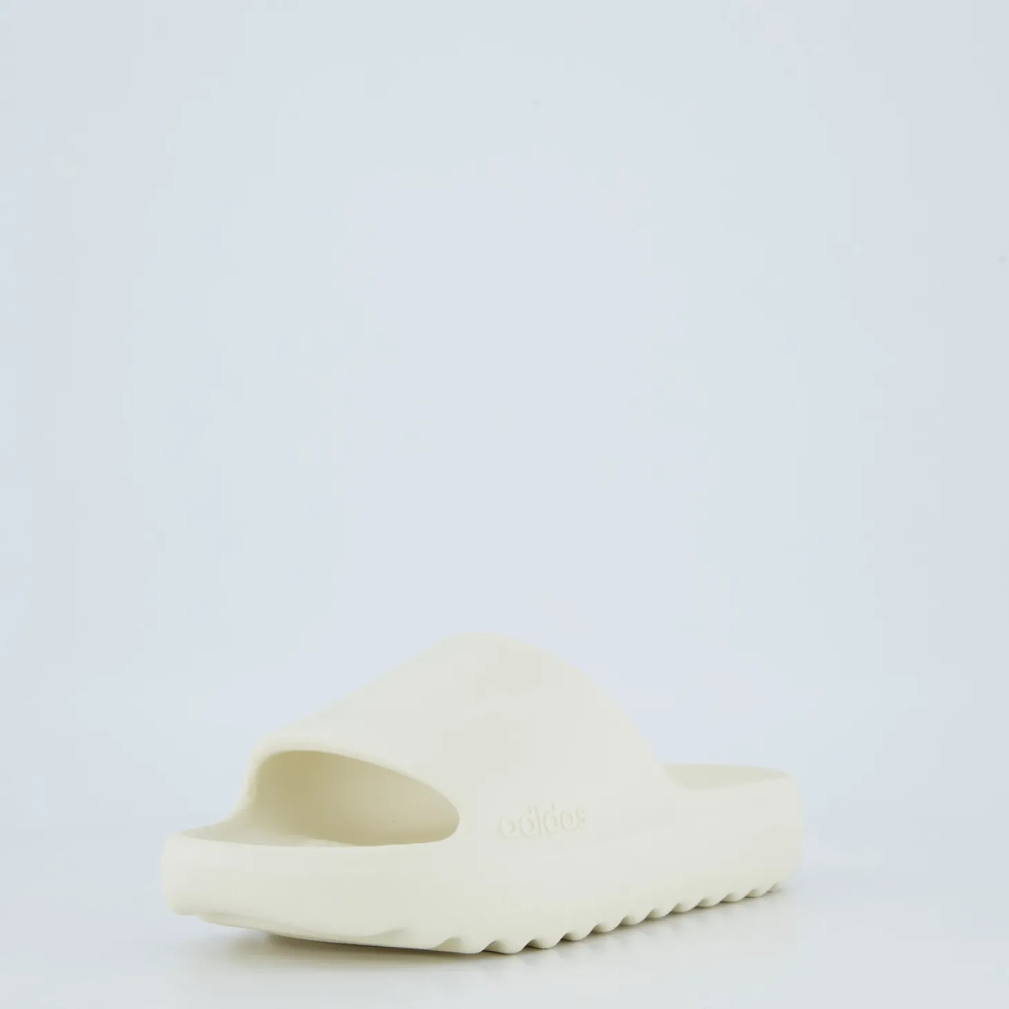 ADILETTE LUMIA