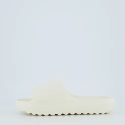ADILETTE LUMIA