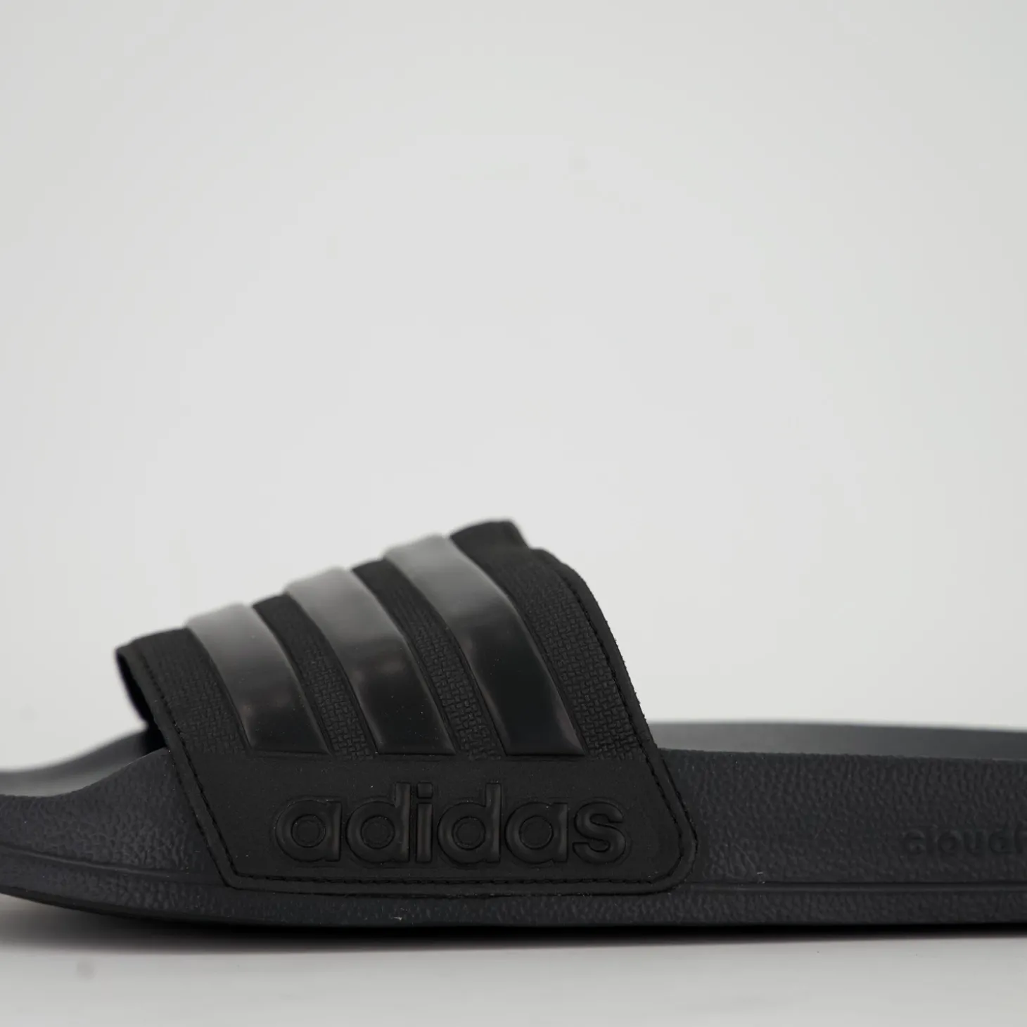 ADILETTE SHOWER