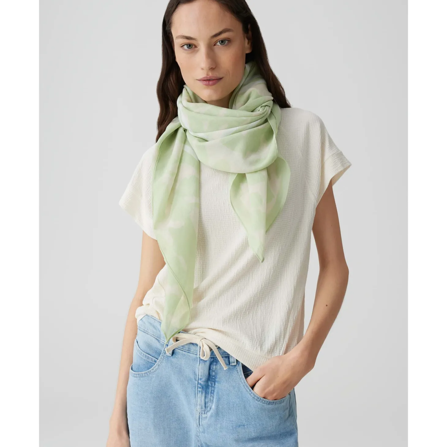 Alicie scarf