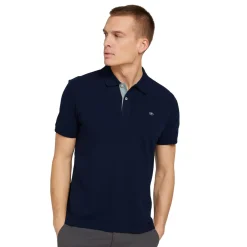 Basic polo with contrast