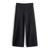 Cenya cropped wide