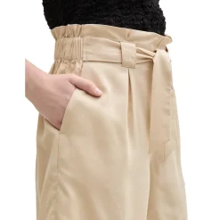 Coloured paperbag shorts