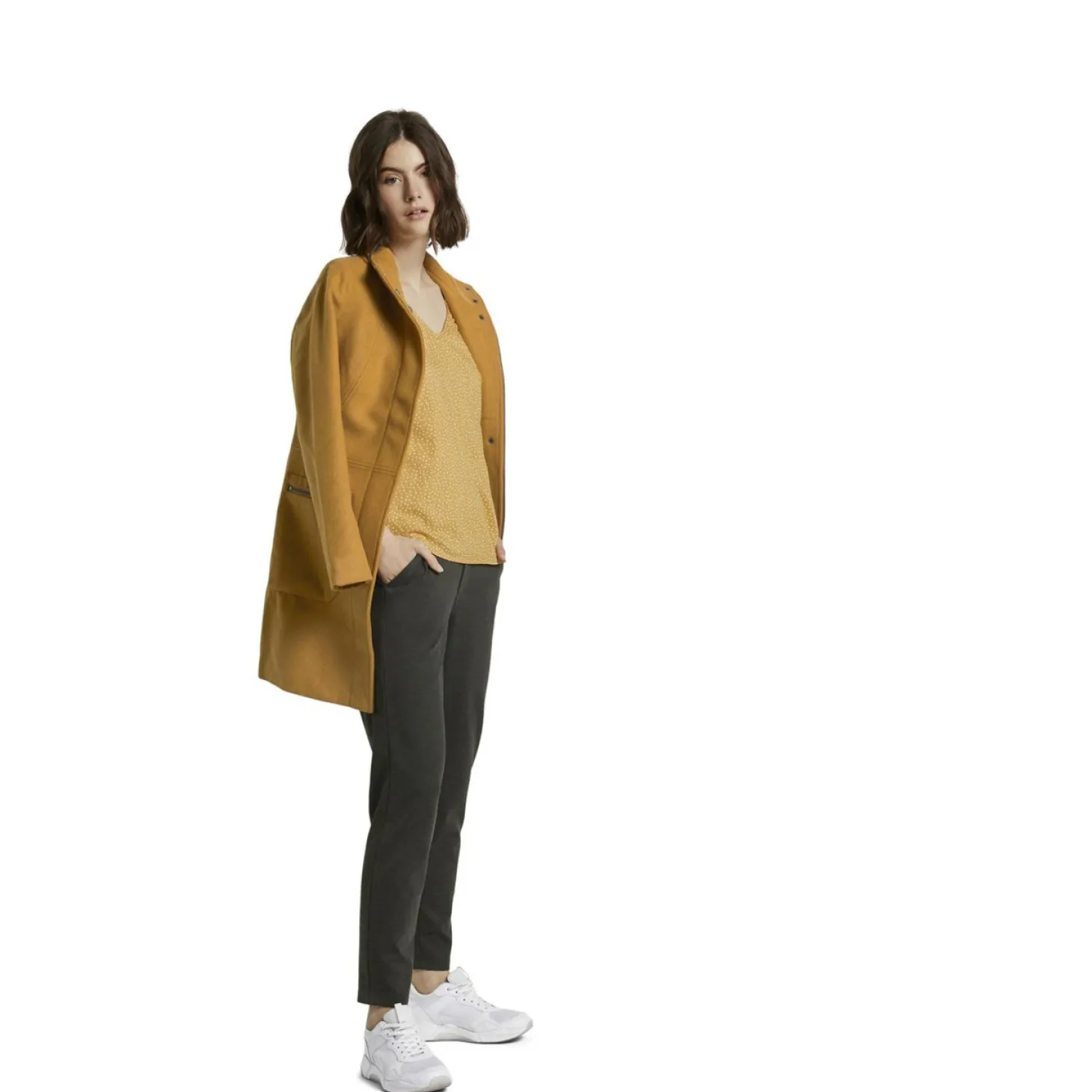 Constructed knitted pants
