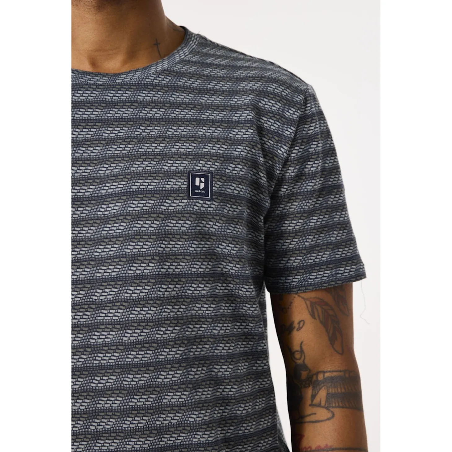 D51004_men`s T-shirt ss