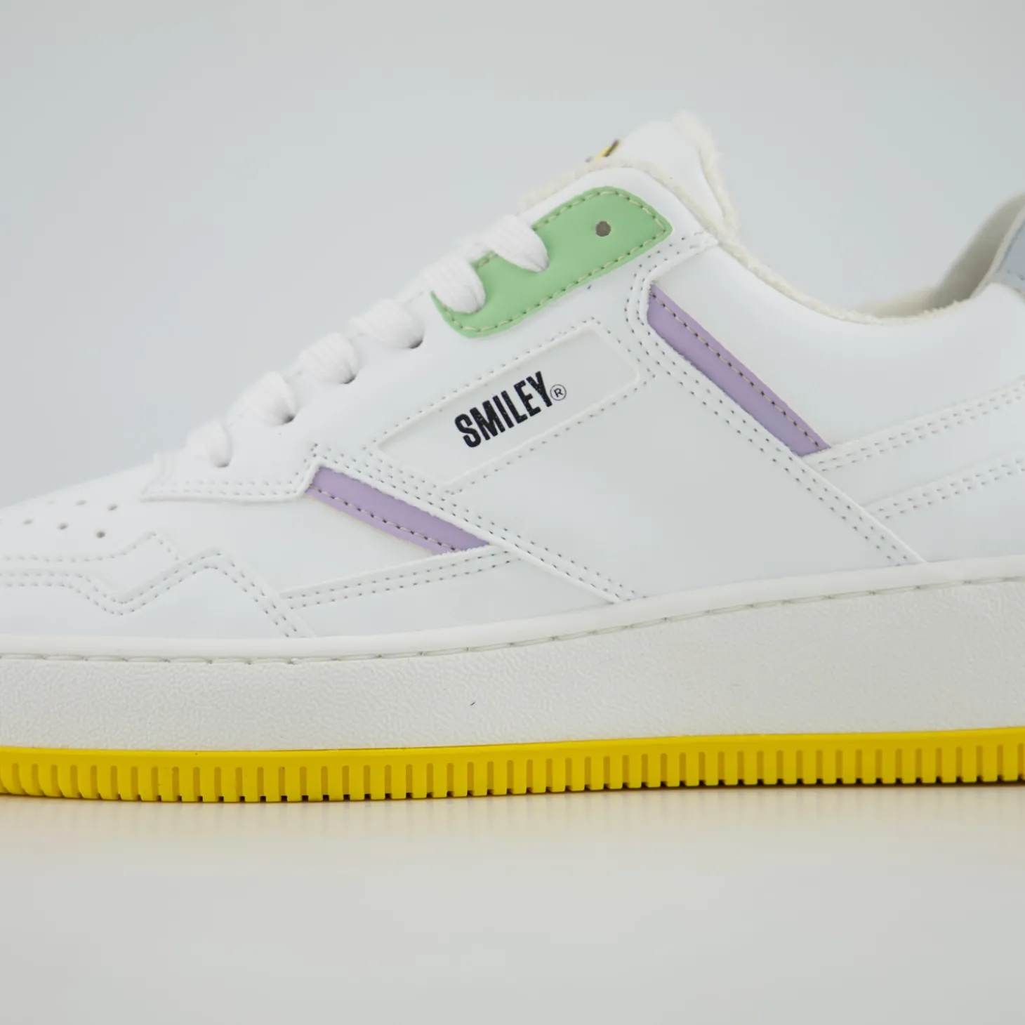 GEN1-SMILEY X MOEA PASTEL DROP