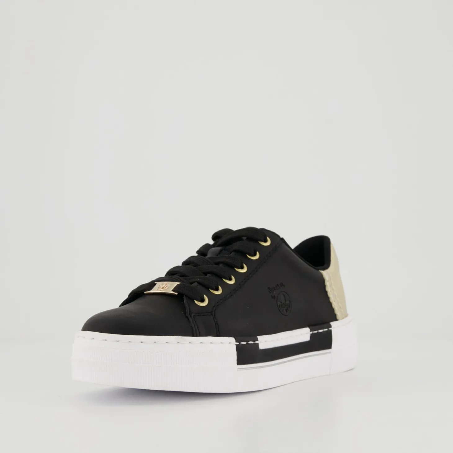 Halbschuhe