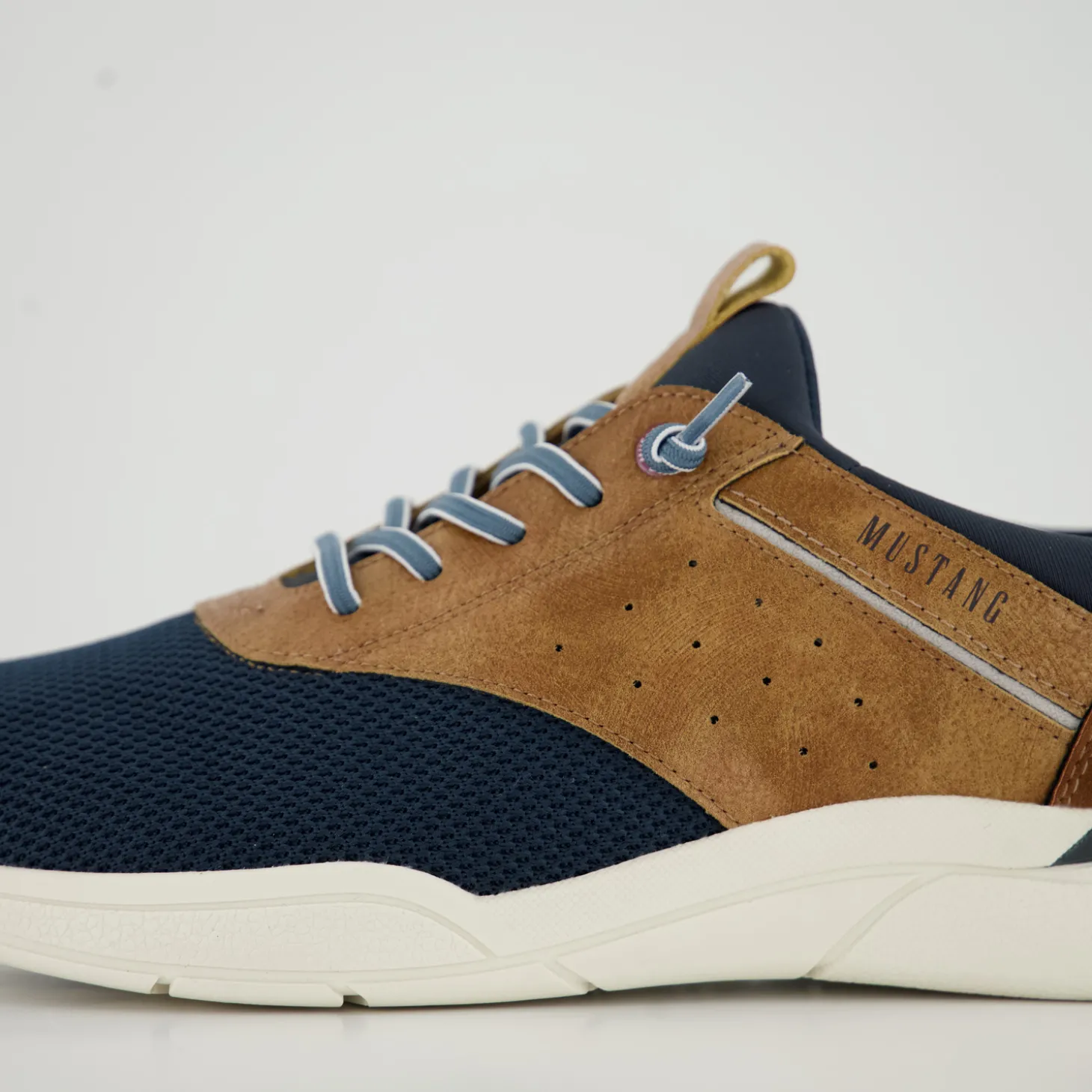 Halbschuhe