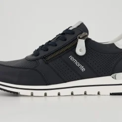 Halbschuhe