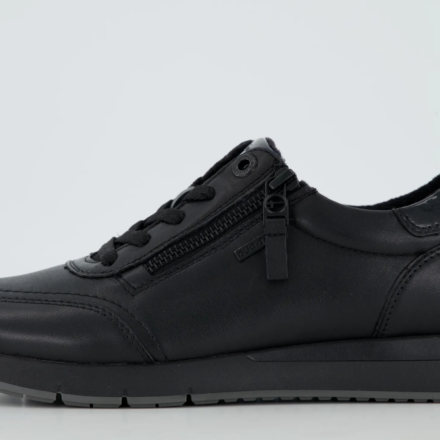 Halbschuhe