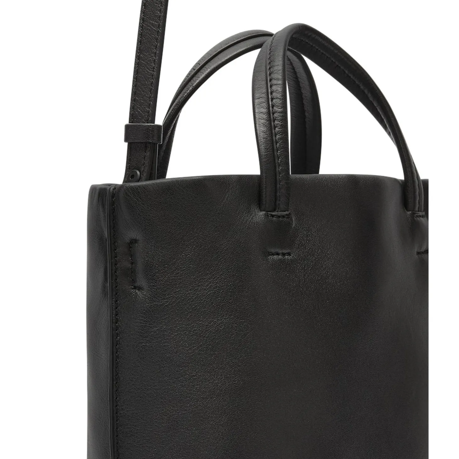 Hera Tote M