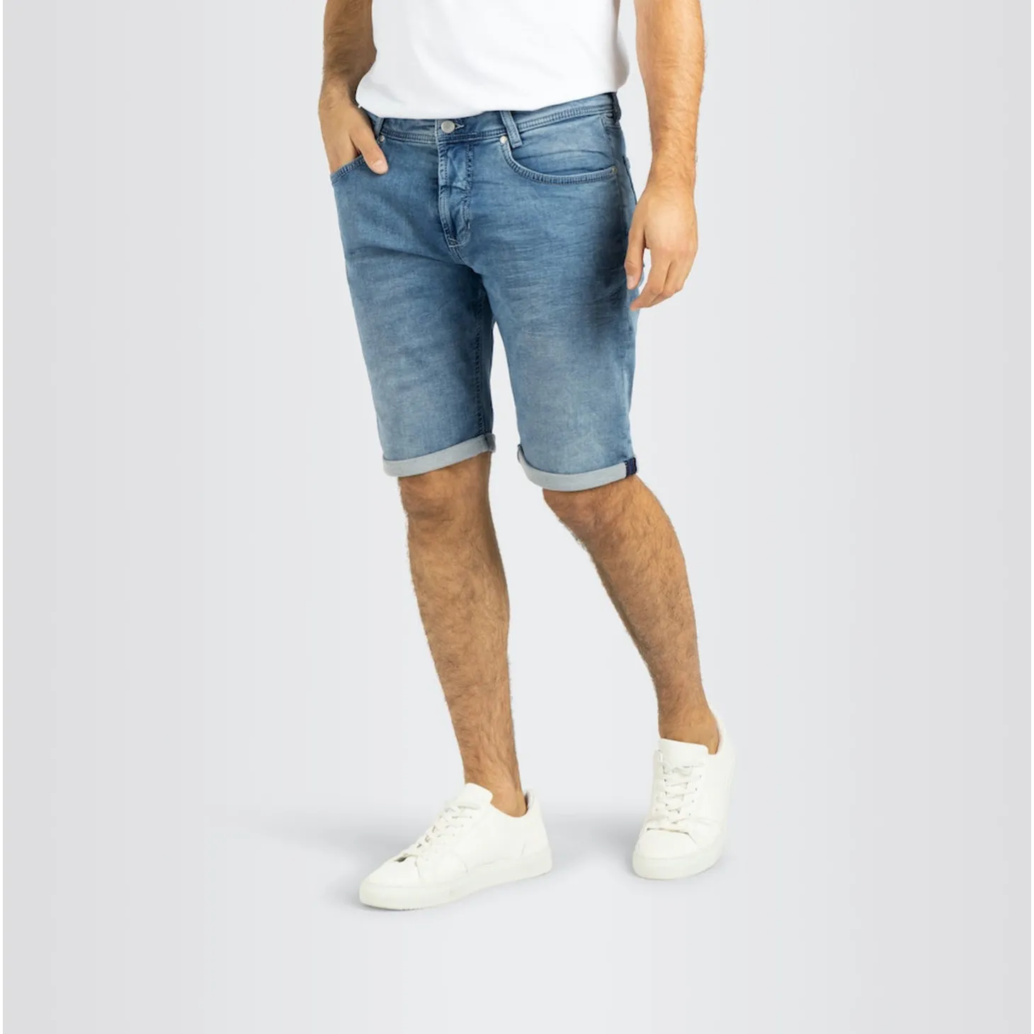 Jogn Bermuda