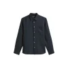 Kent collar, long sleeves, one