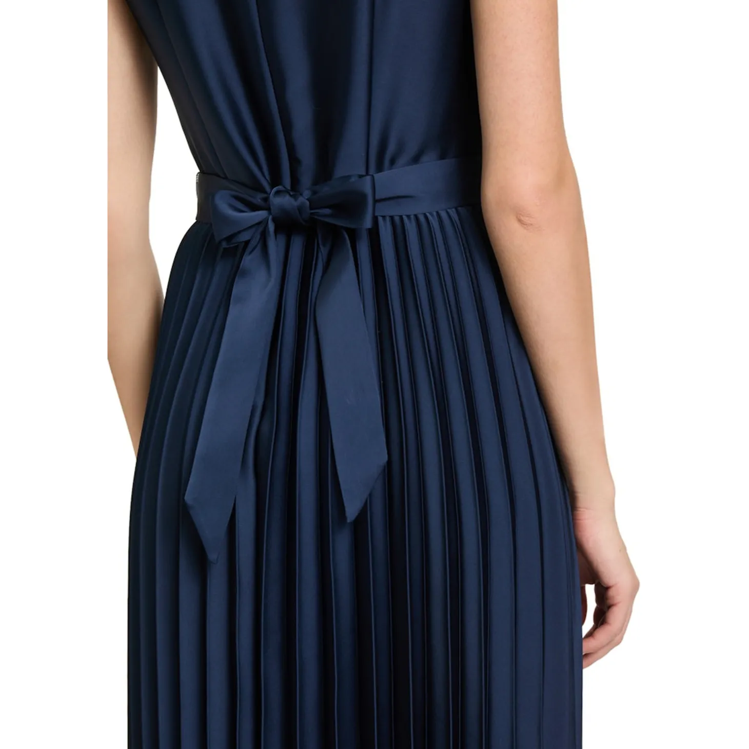 Kleid Lang ohne Arm