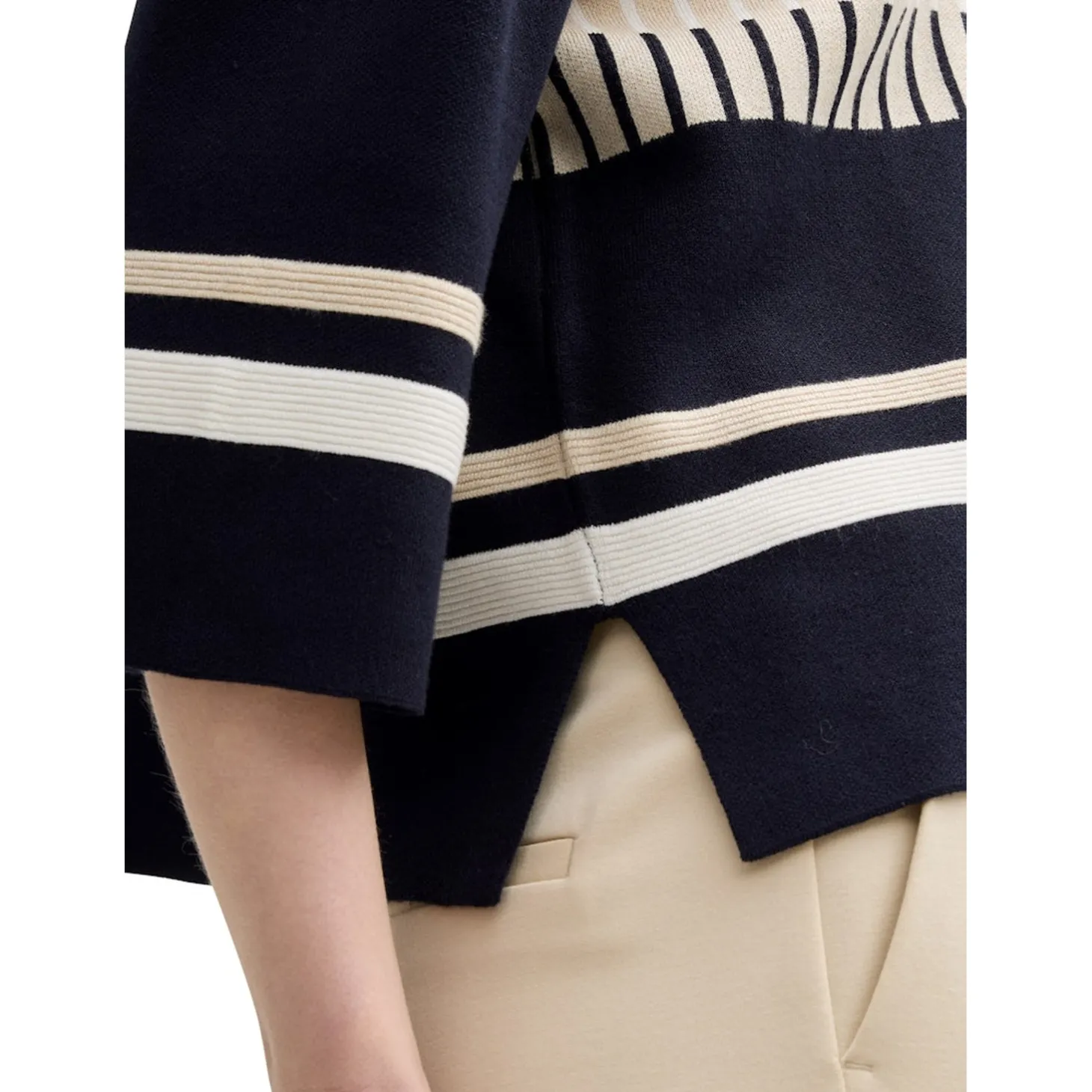 Knit colored stripe pullover
