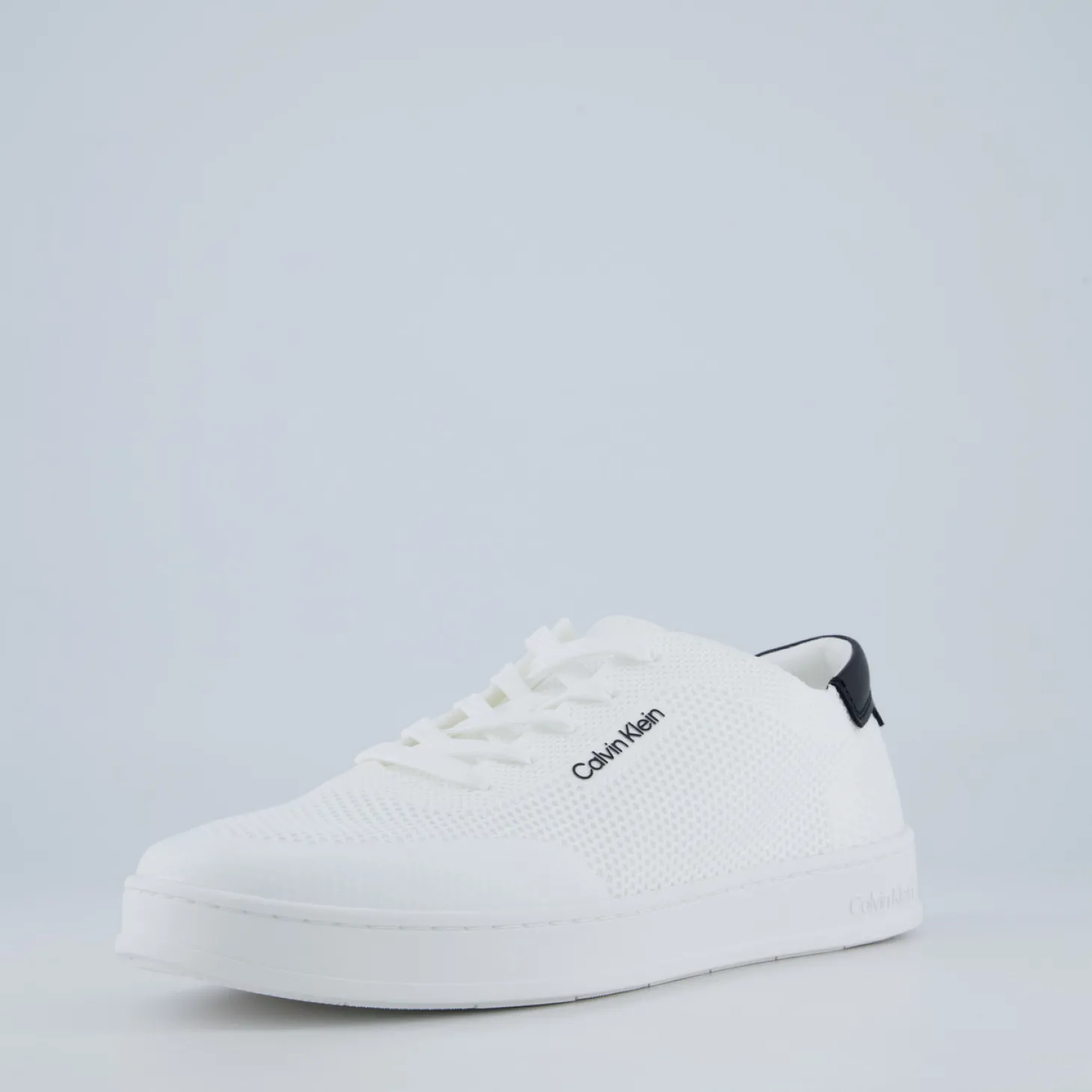 LOW TOP LACE UP KNIT