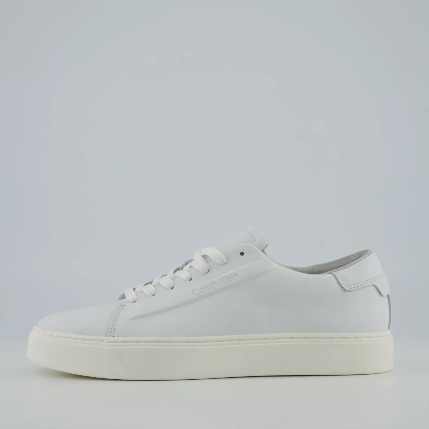 LOW TOP LACE UP LTH