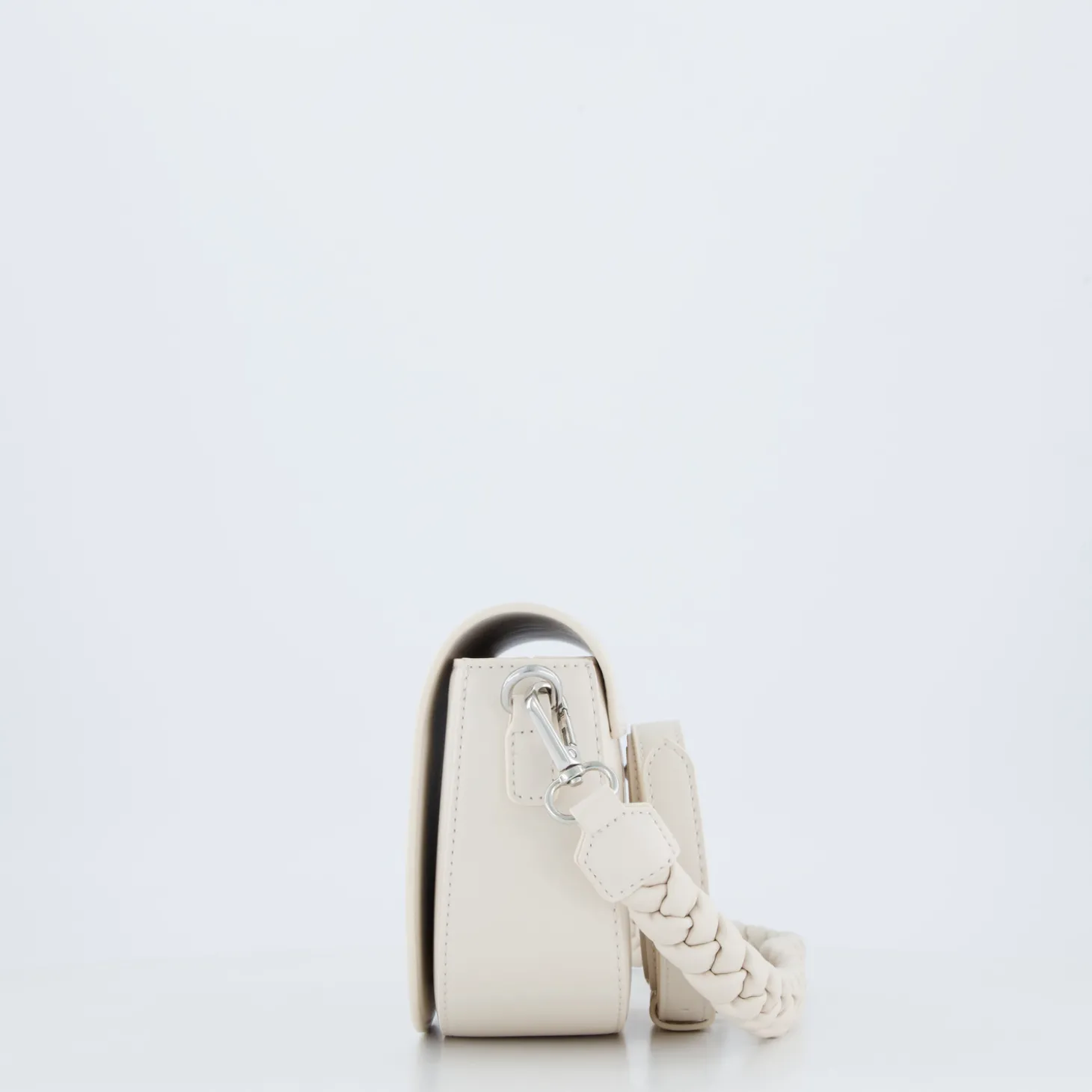 Melbu Saddle
