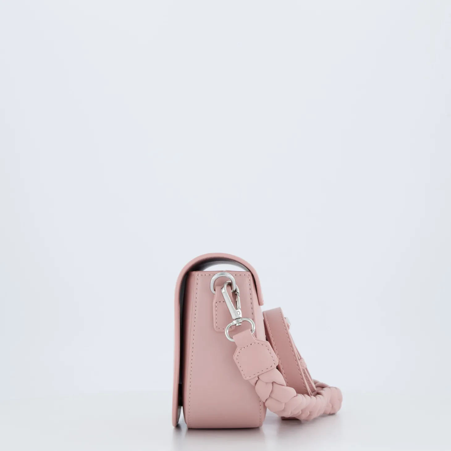 Melbu Saddle