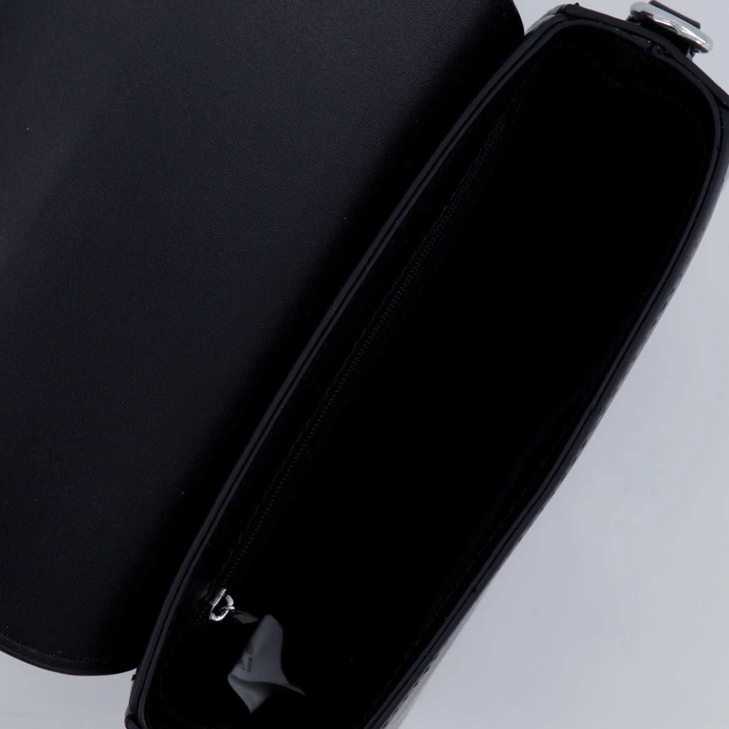 Melbu Saddle
