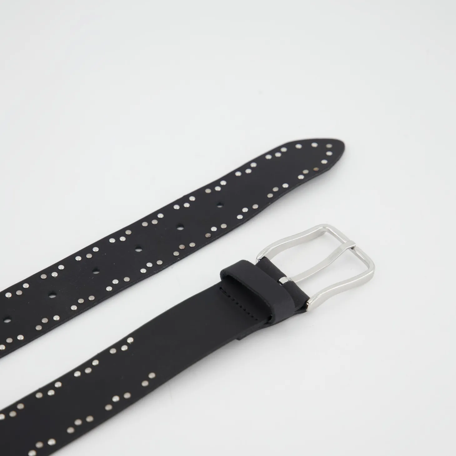 35 mm Leder-Nietgürtel