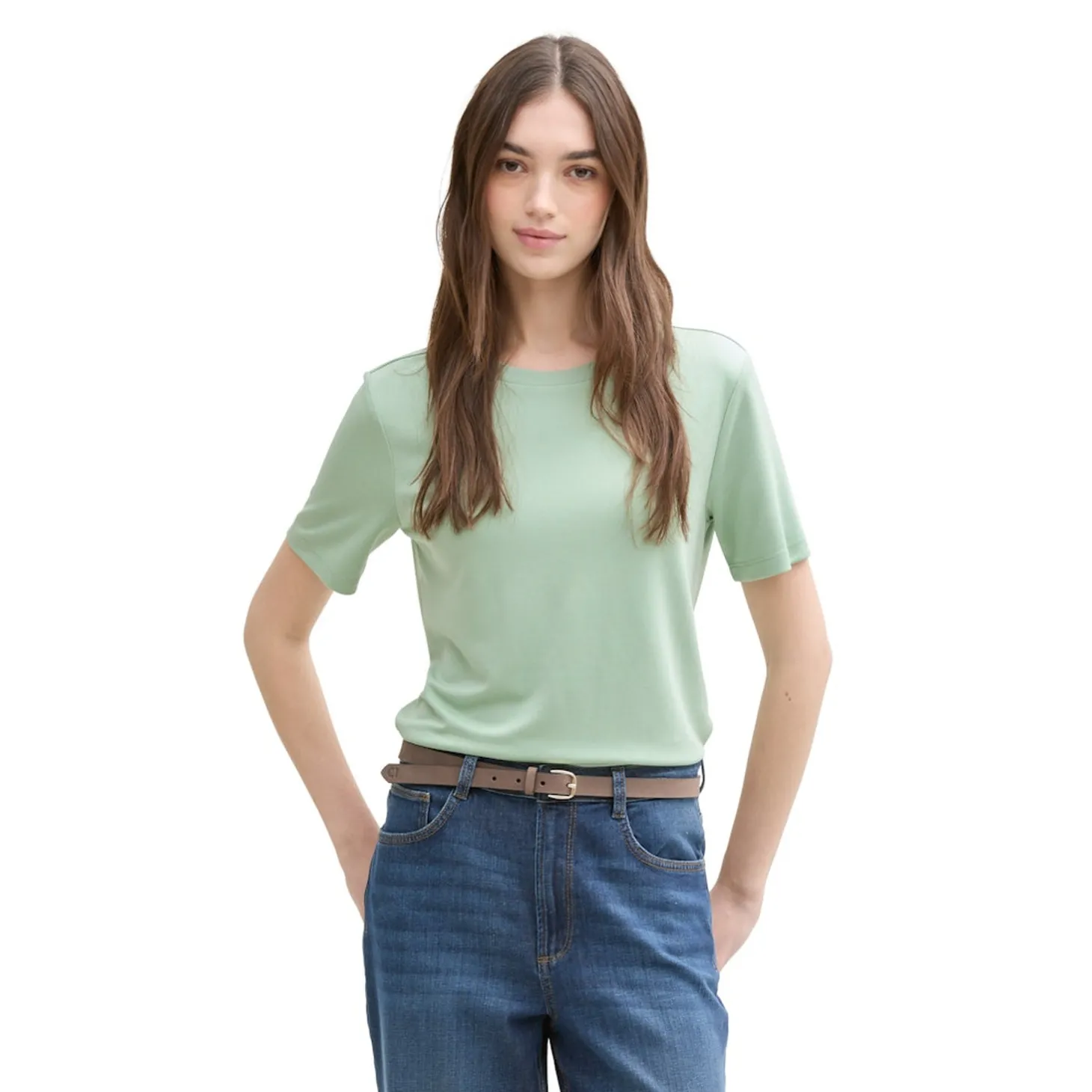 Modern fluent t-shirt