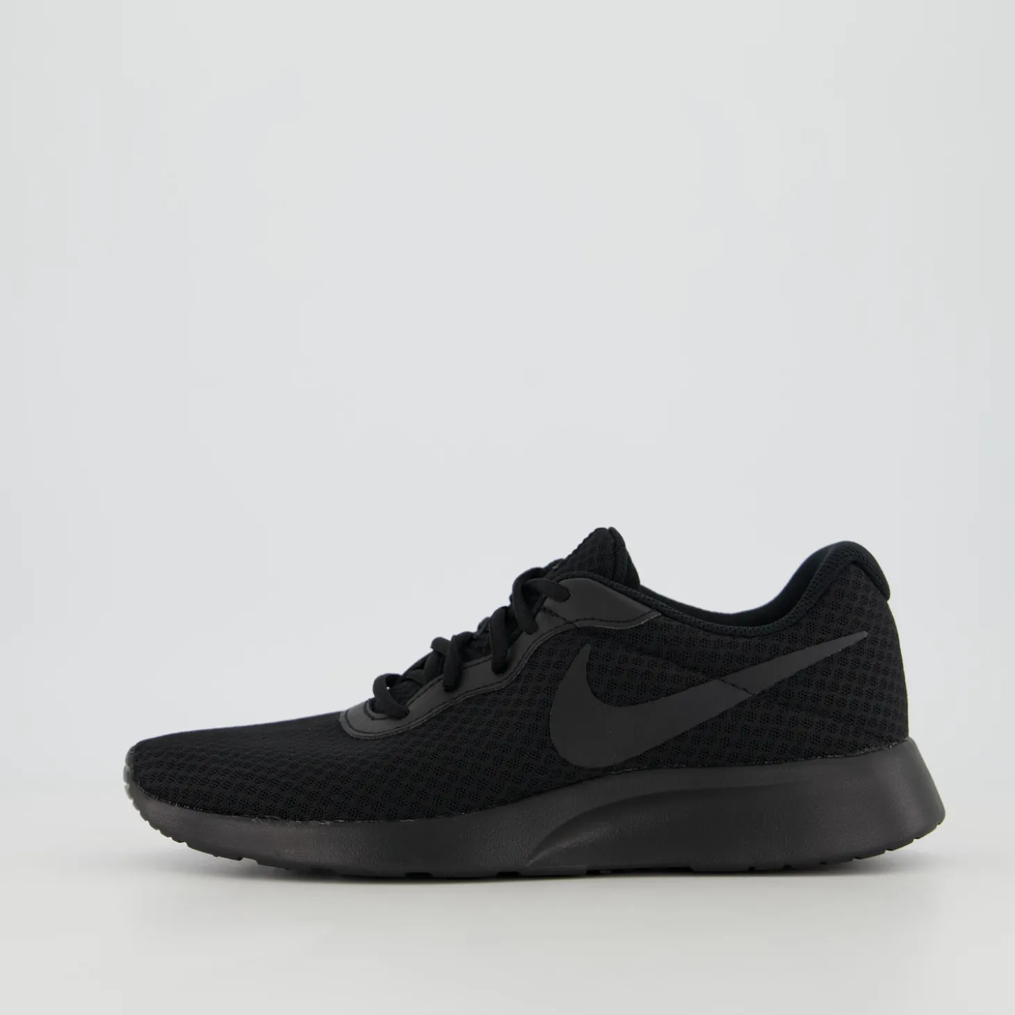 NIKE TANJUN MEN-S SHOES