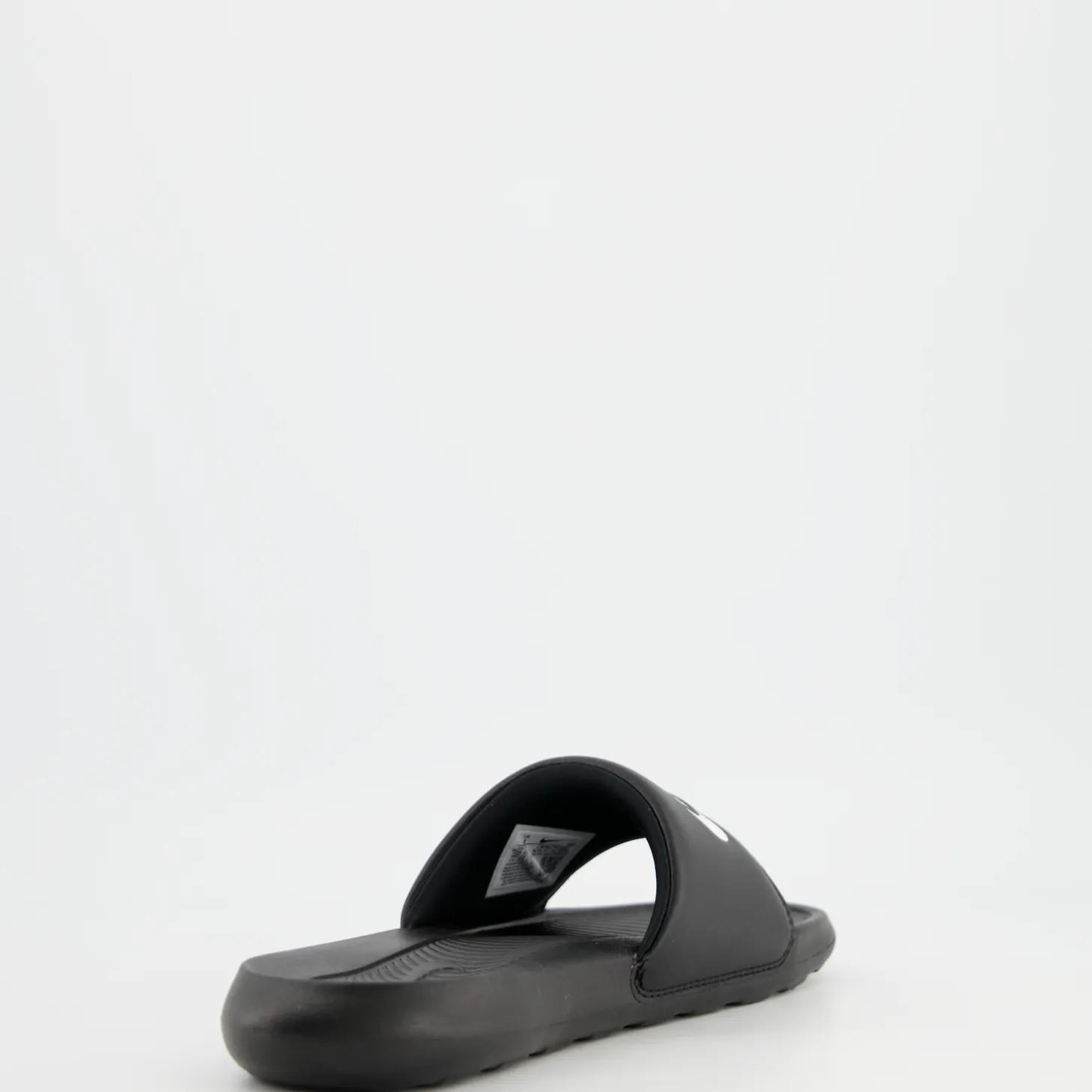 NIKE VICTORI ONE MEN-S SLIDE