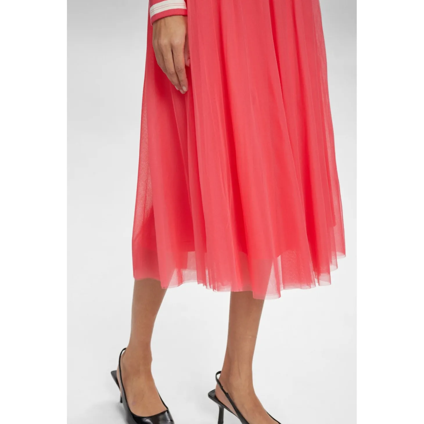 NUEA SKIRT