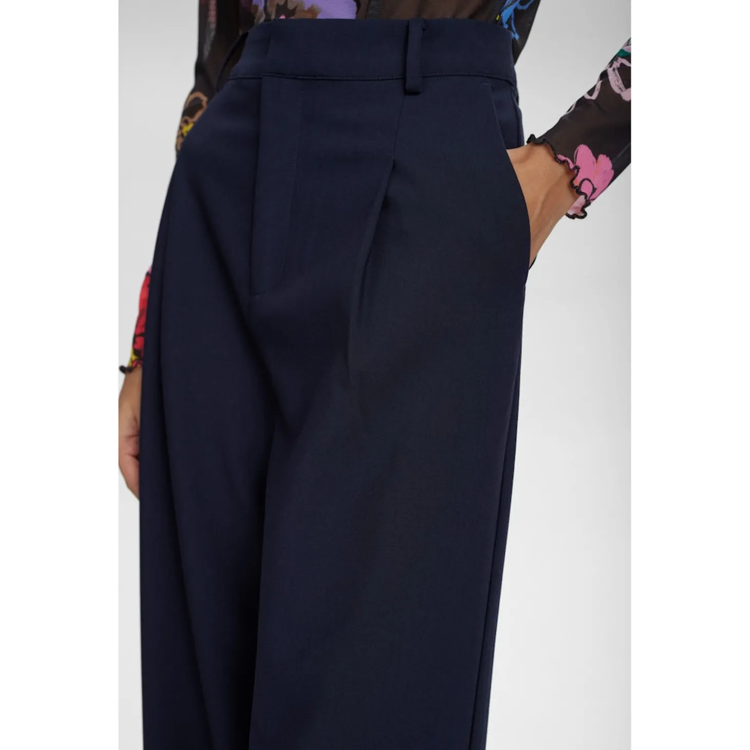 NUMATHY PANTS