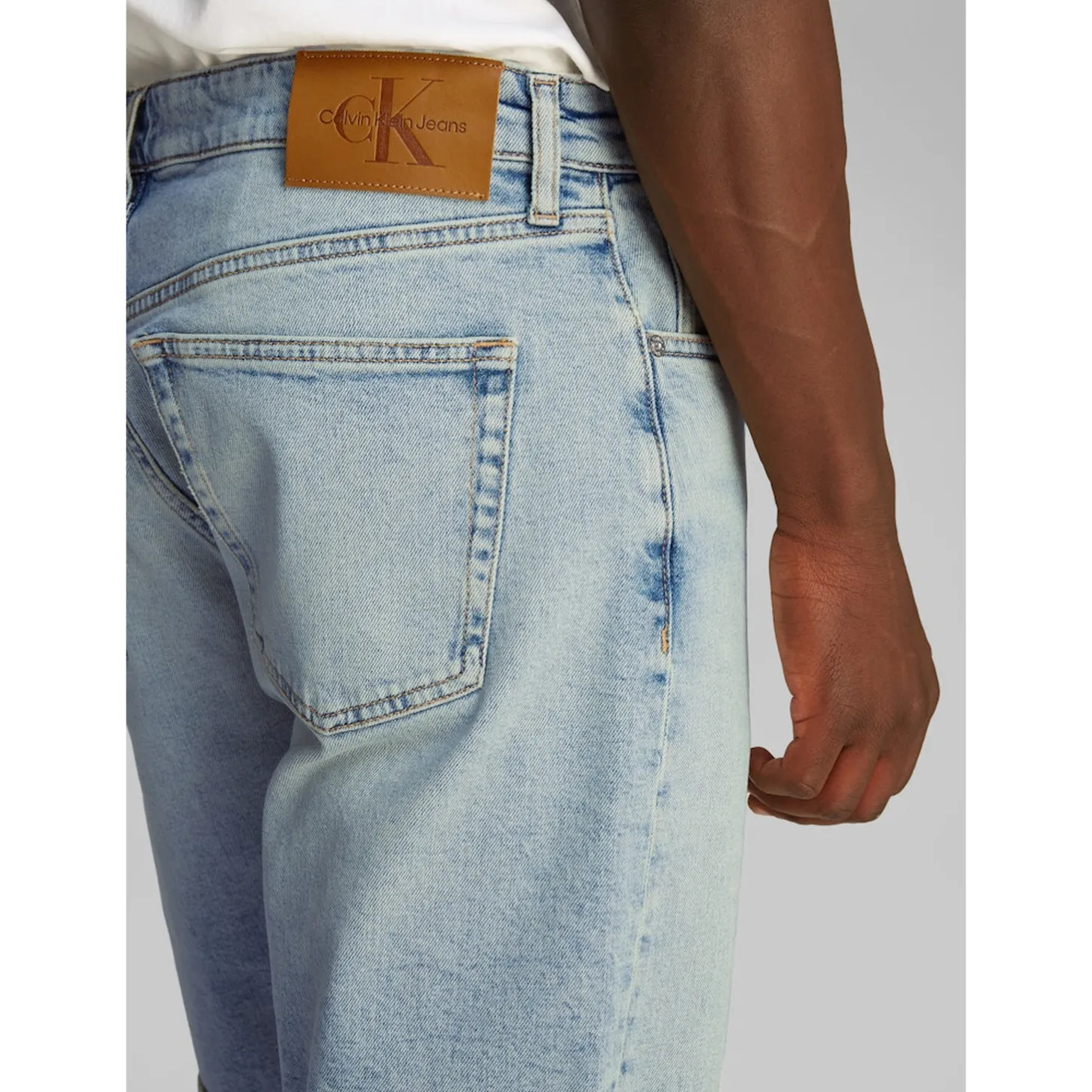 REGULAR SHORT