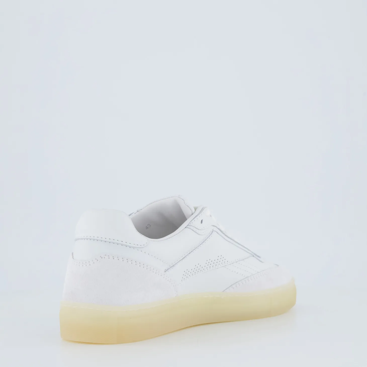 Sneaker