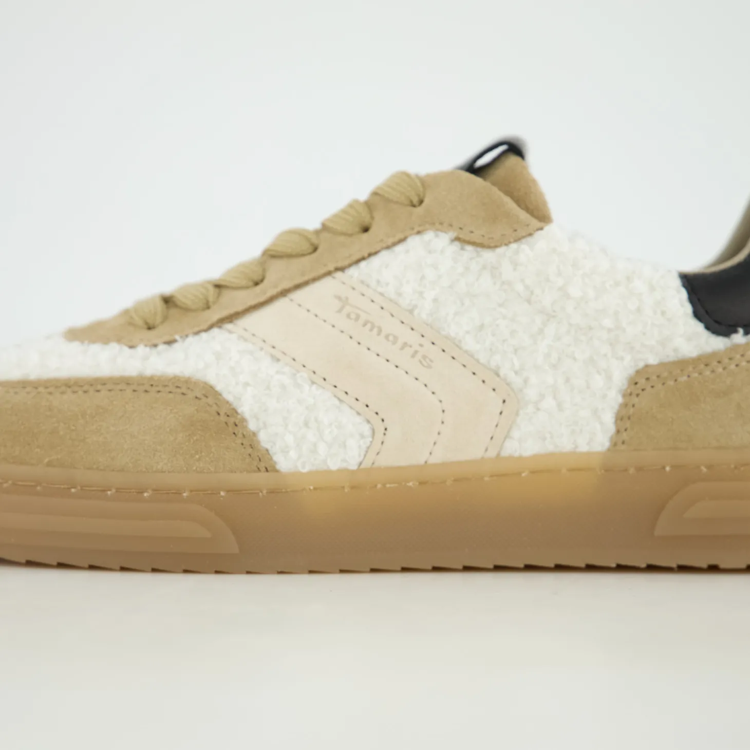 Sneaker
