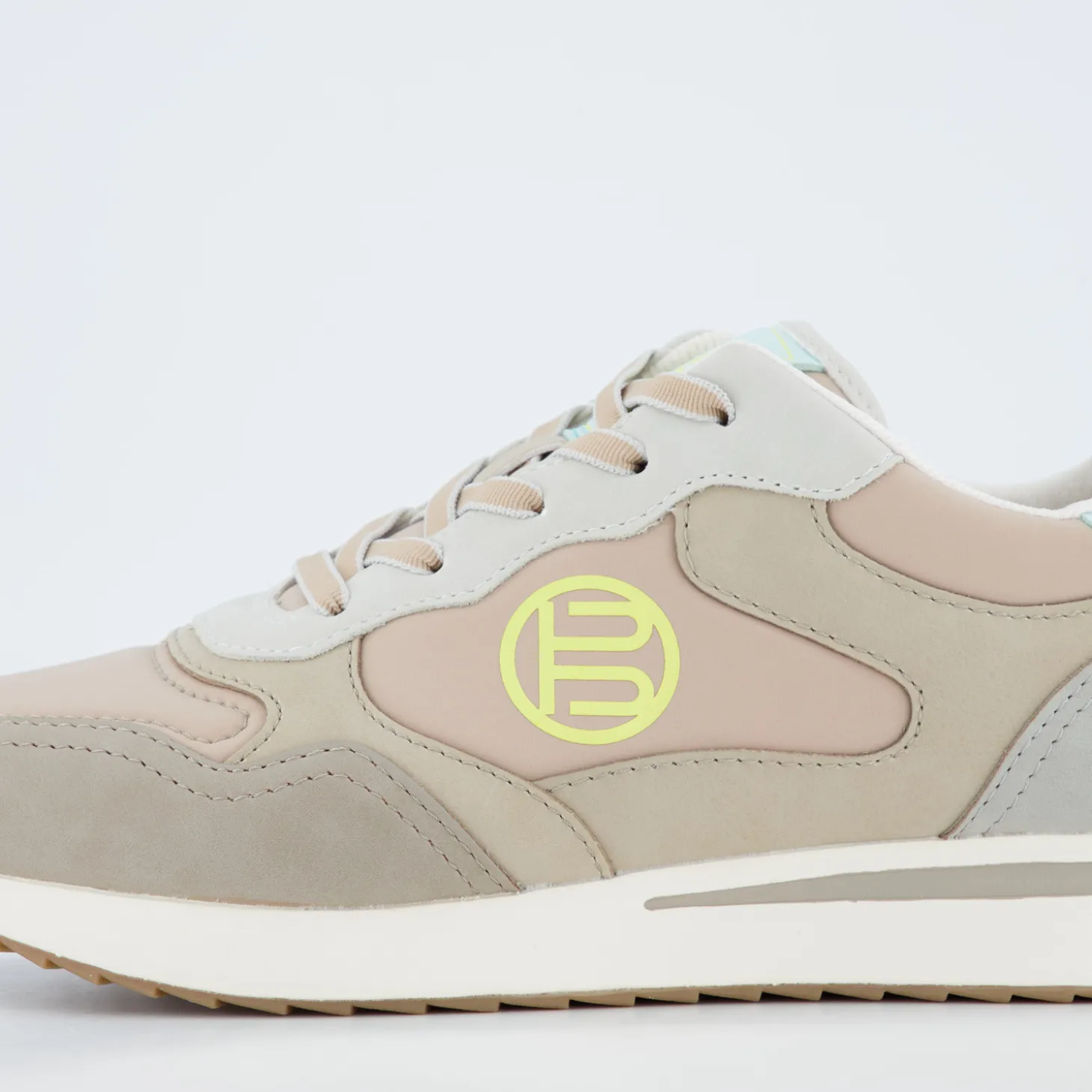 Sneaker