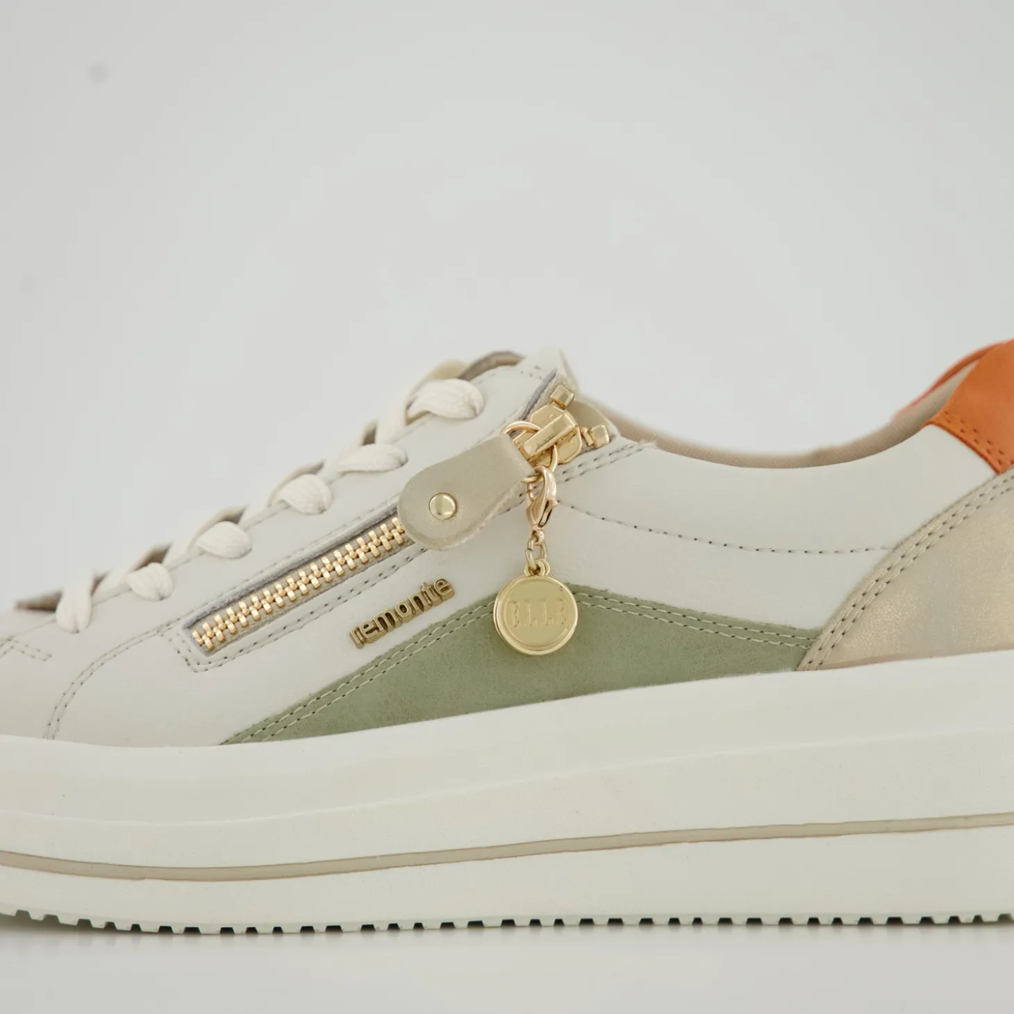 Sneaker