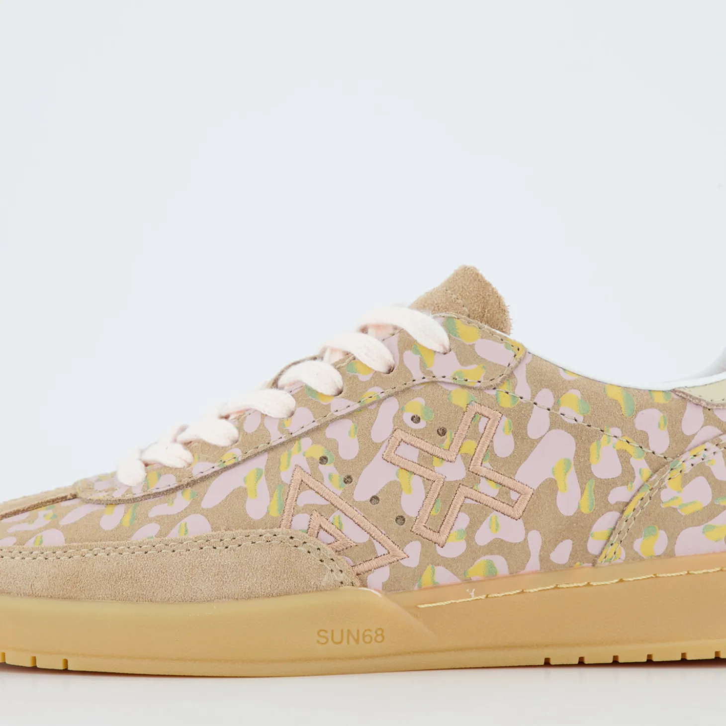 Sneaker