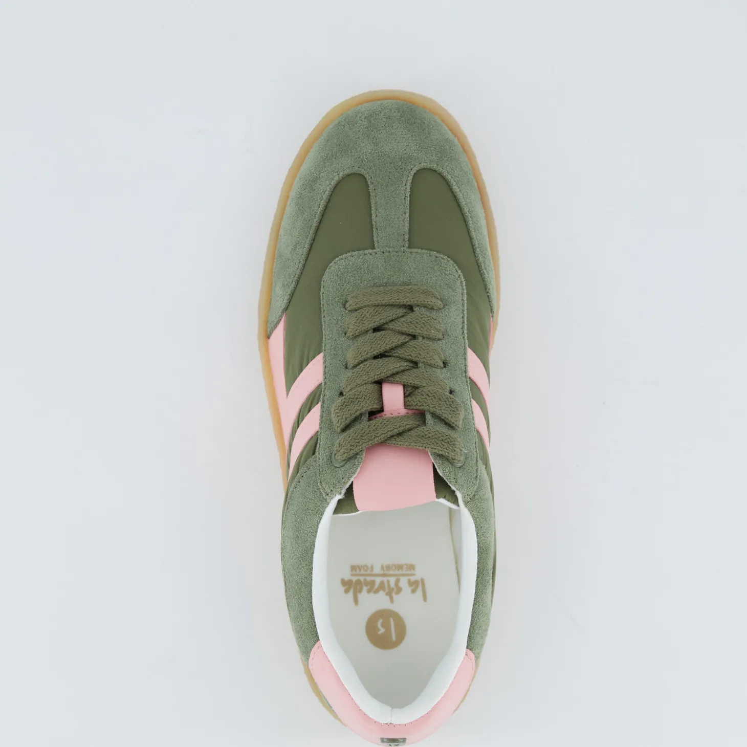 Sneaker