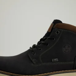 Stiefel & Stiefeletten