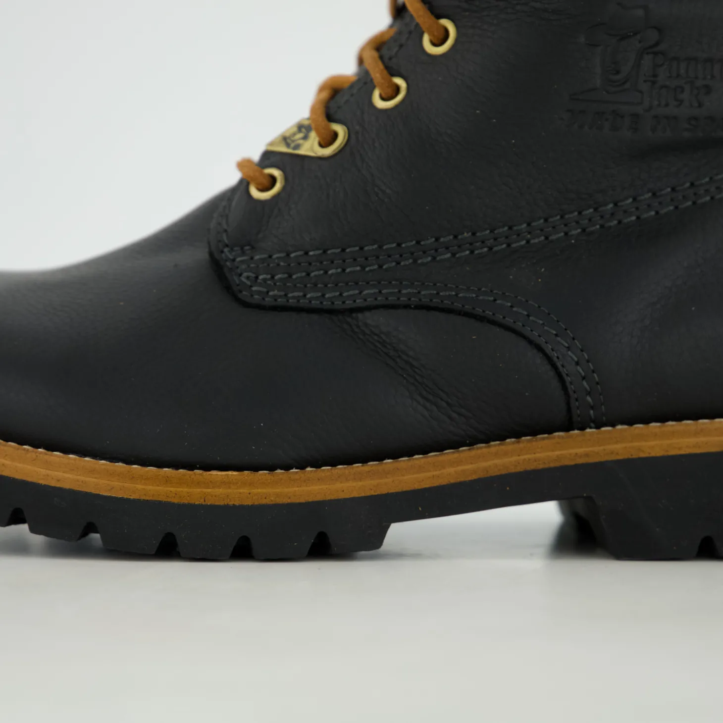 Stiefel & Stiefeletten