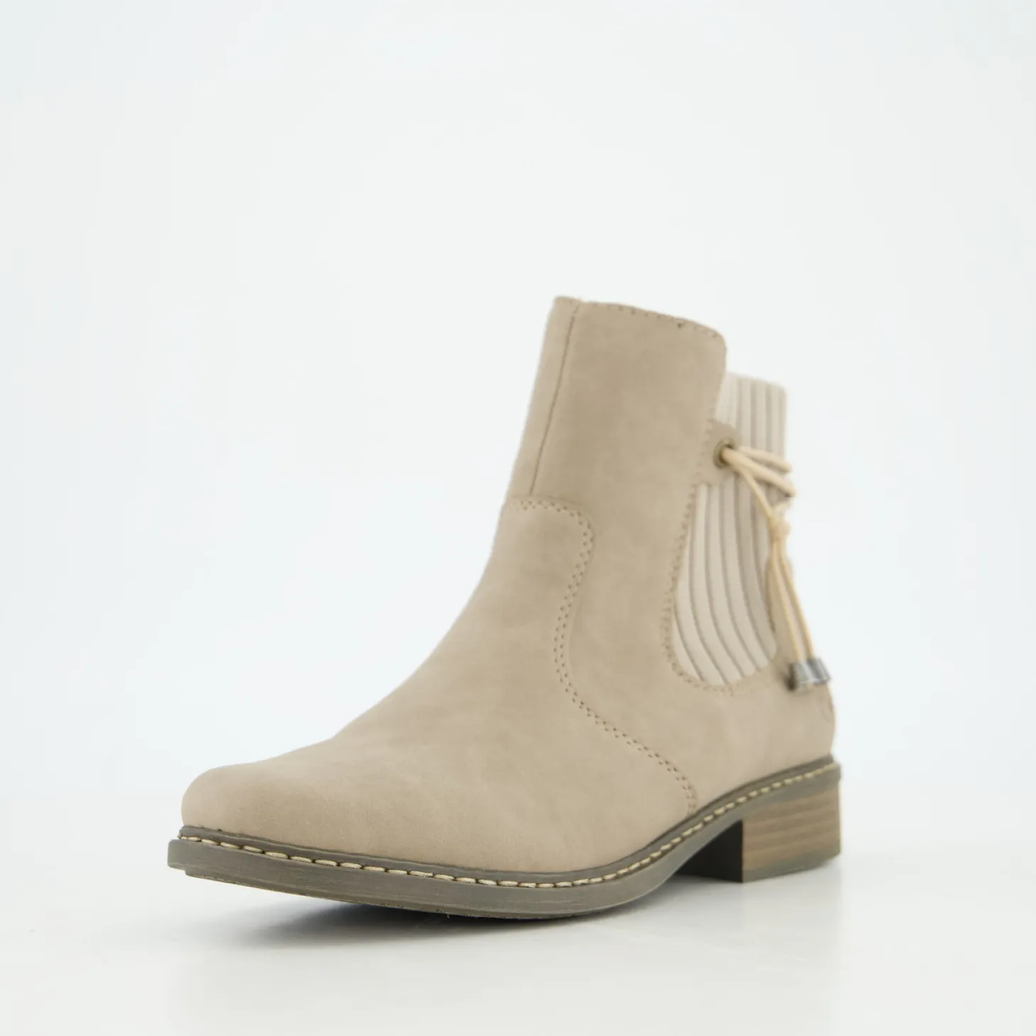 Stiefeletten & Boots