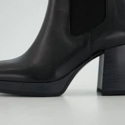 Stiefeletten & Boots