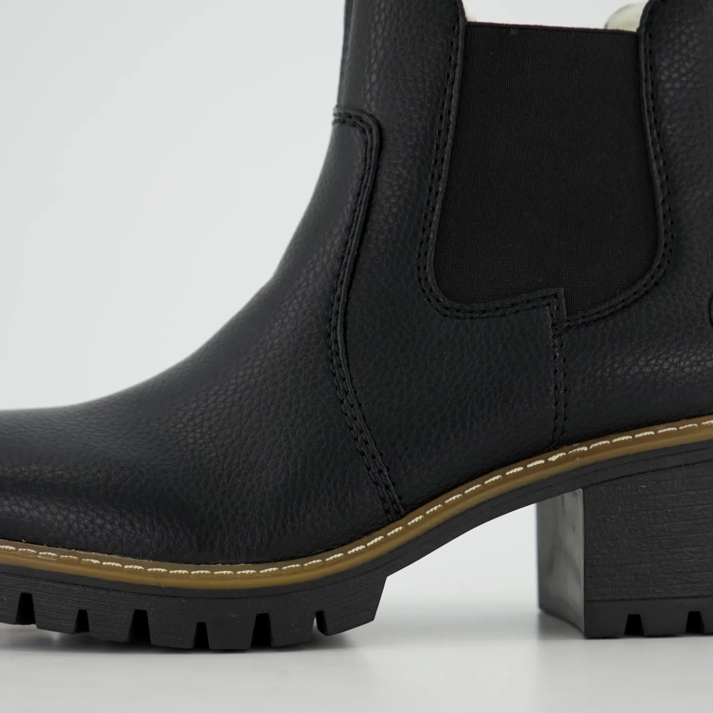 Stiefeletten & Boots