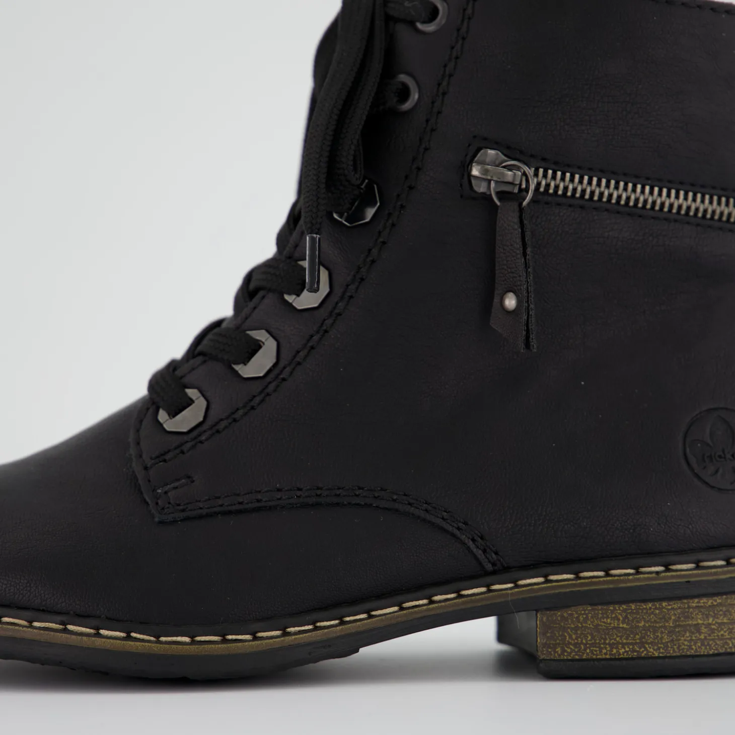 Stiefeletten & Boots