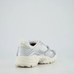 TJW ARCHIVE RETRO RUNNER