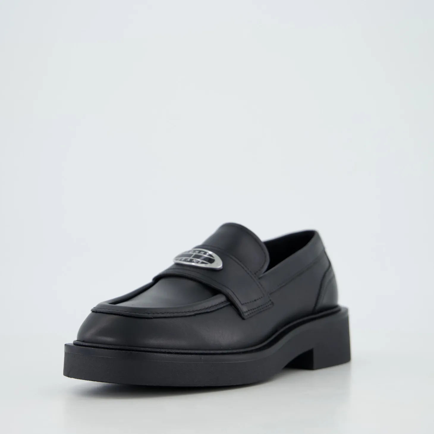 TJW FLAT LOAFER