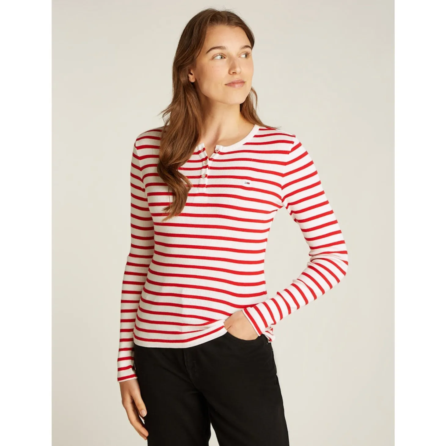 TJW SLM BUTTON RIB C-NECK LS E