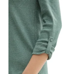 T-shirt stripe henley