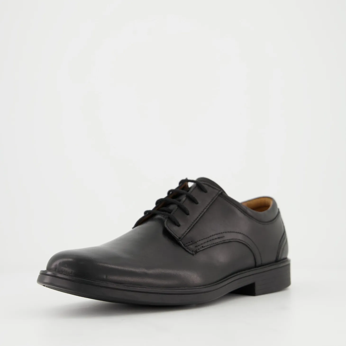 UN ALDRIC LACE